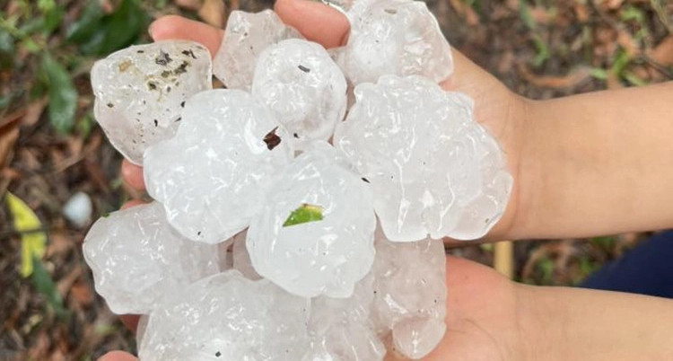 A closer look at the science behind giant hailstones in Vietnam