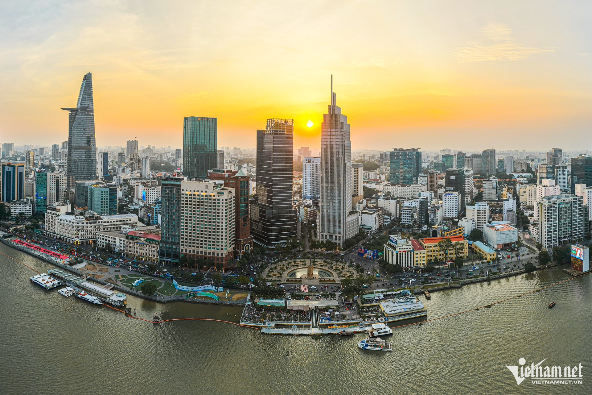Ho Chi Minh City pledges double-digit growth in next phase