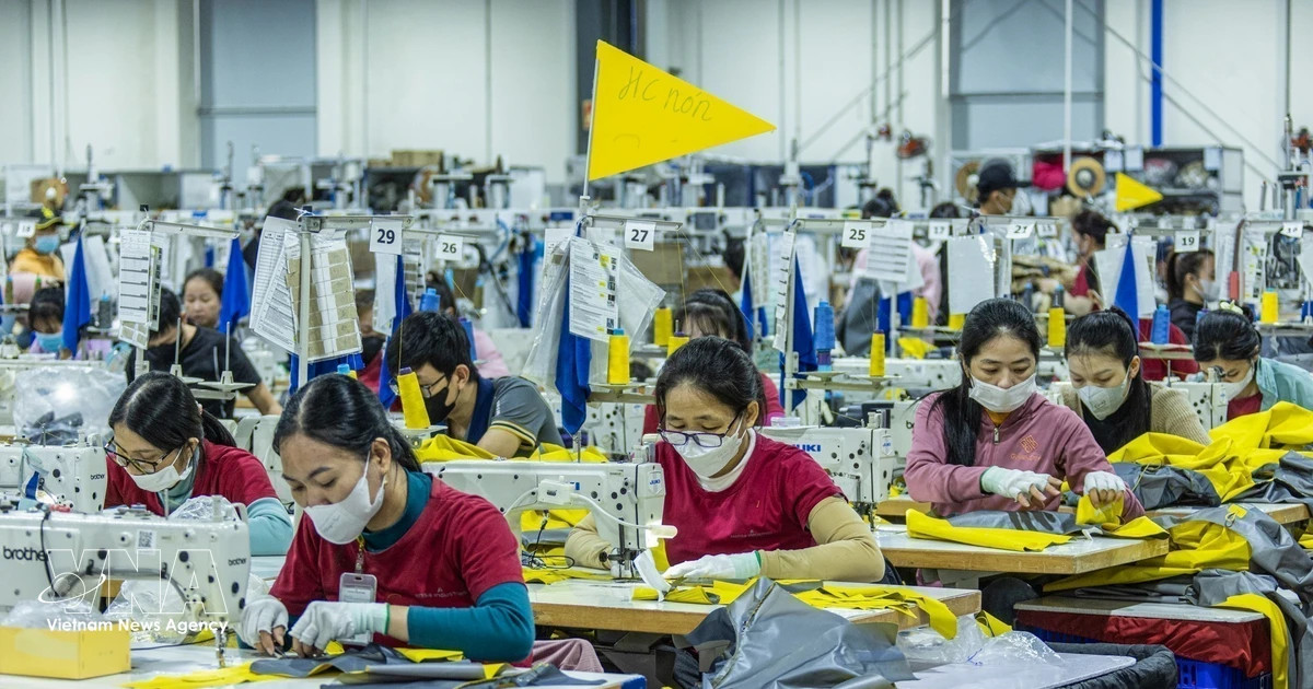New businesses, market re-entries up 32.8% in first four months