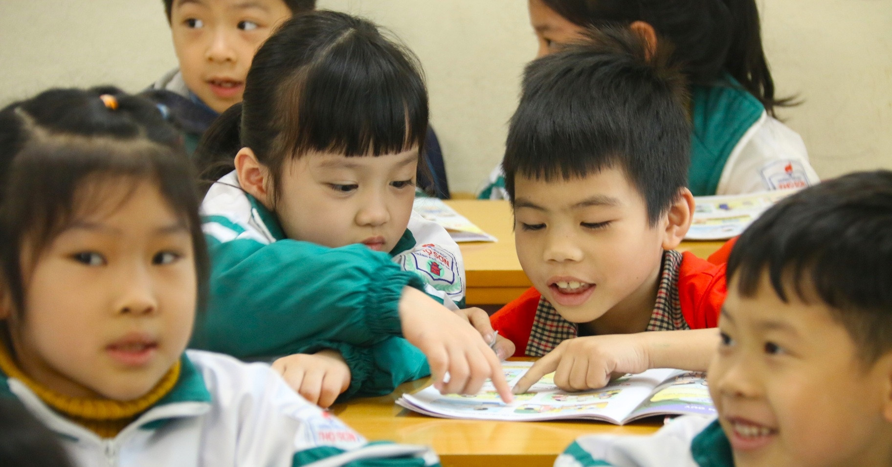 Vietnam plans free textbooks nationwide, budget tops VND4 trillion