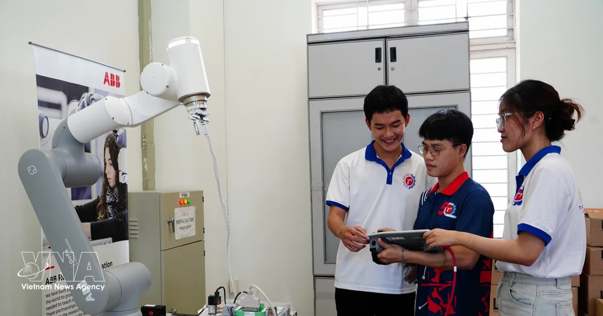 Education ministry demands sweeping tech curricula revamp in strategic fields