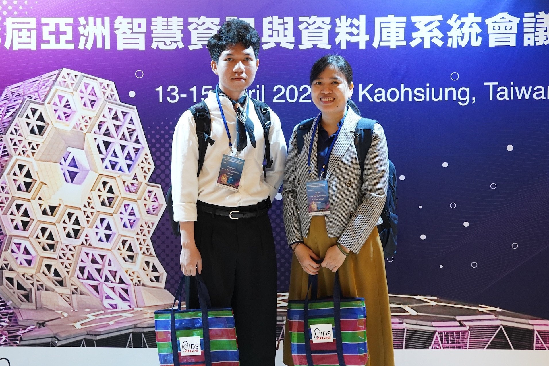 HCMUT student graduates early with honors, publishes research at ACIIDS