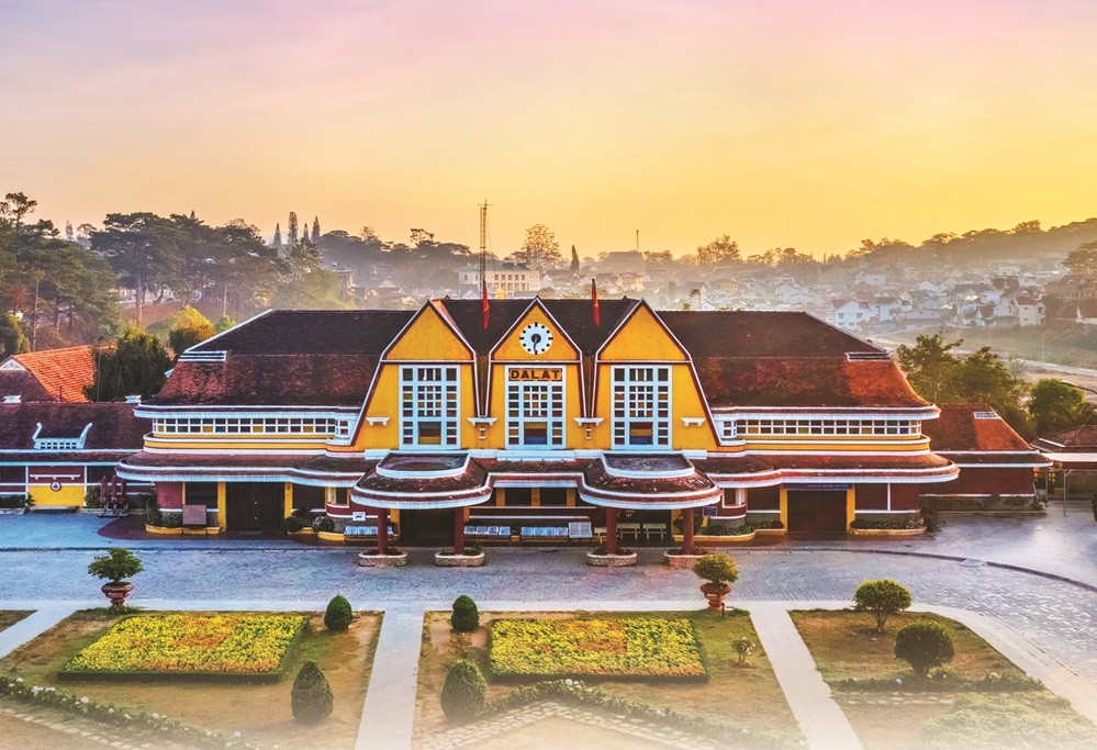 da lat station.jpg