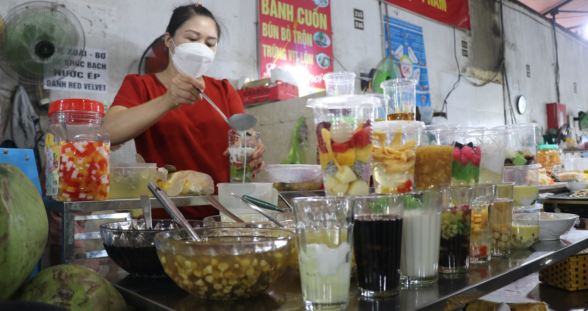 Discover Hai Phong’s budget-friendly food hotspot