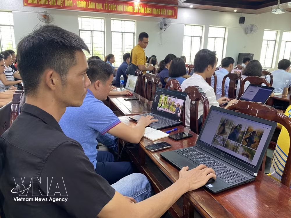 vnanet-potal-dai-hoc-so-ung-dung-ai-mo-duong-doi-moi-giao-duc-dai-hoc-8304021.jpg