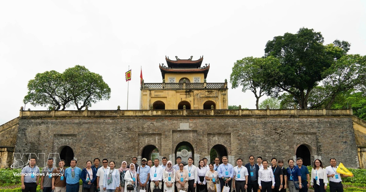 ASEAN city leaders explore Hanoi’s heritage sites