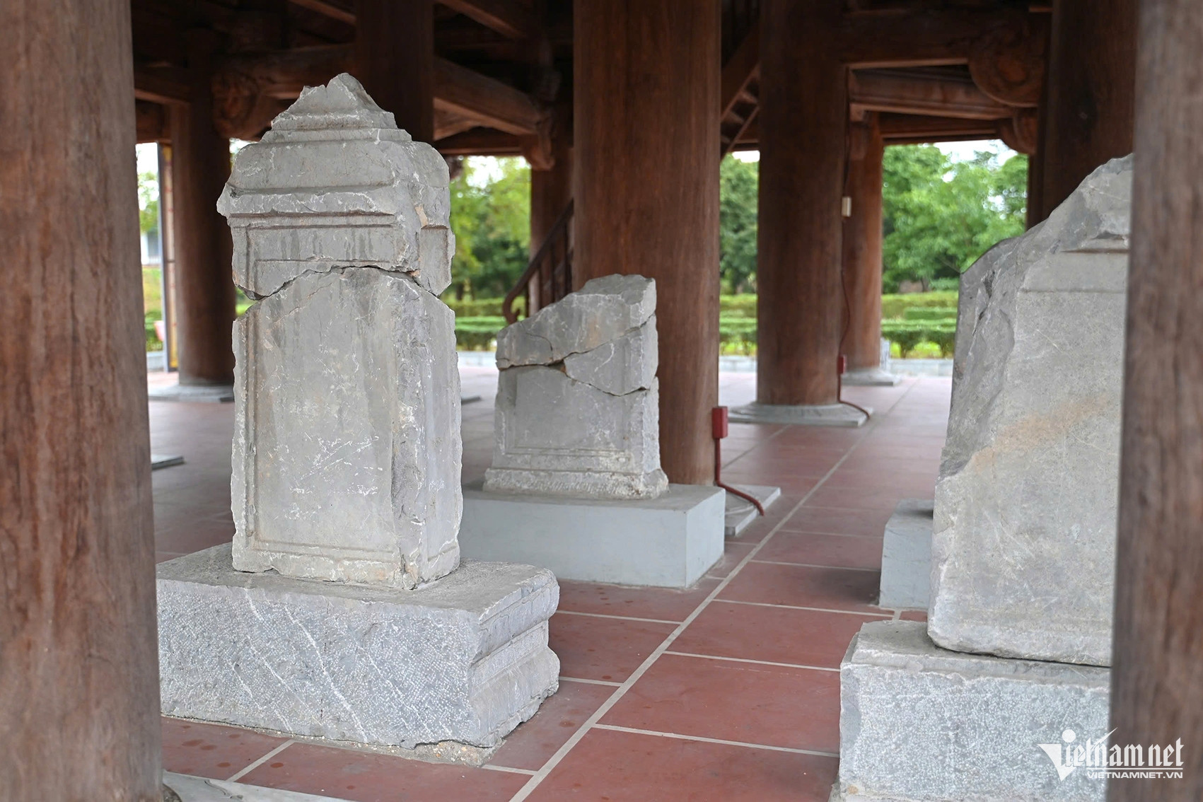 quynh lam pagoda12.jpeg