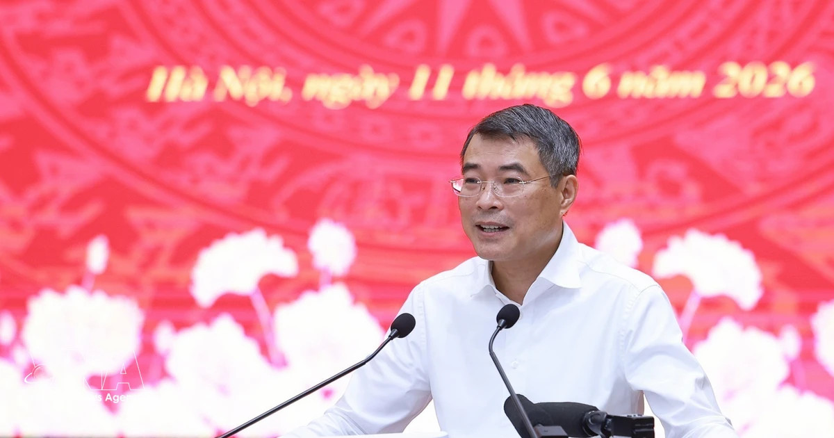 PM urges Hanoi to target higher growth, become leading innovation hub
