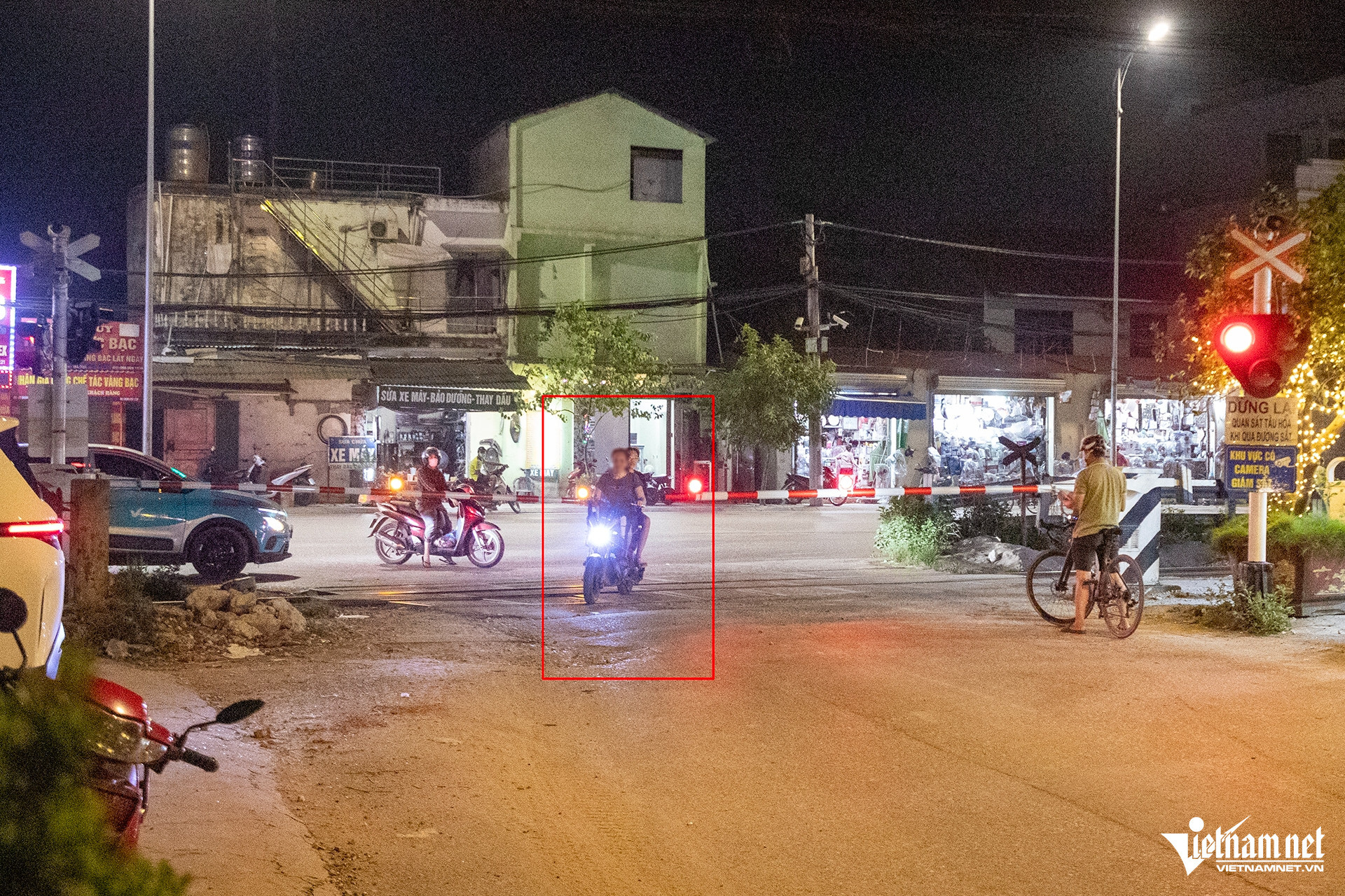 traffic violation hanoi2.jpg