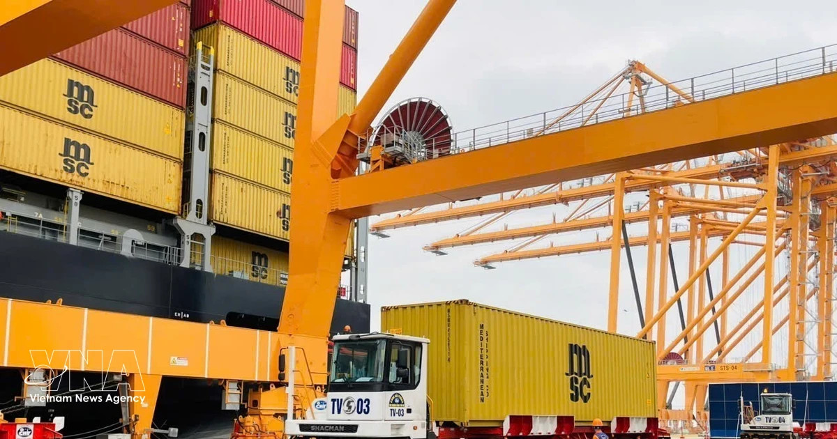 AI reshapes logistics, raising bar for workforce skills