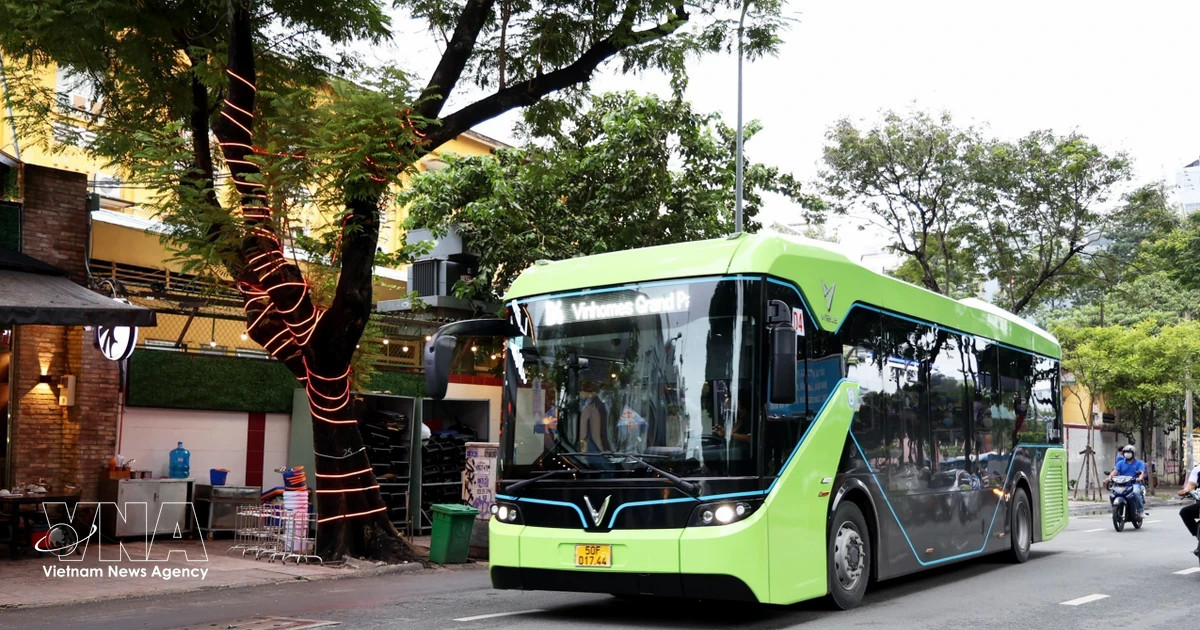 Hanoi advances green transport through integrated solutions