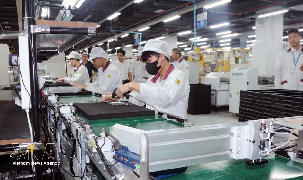 PMI rises to 52.8 in May. (Photo: VNA)