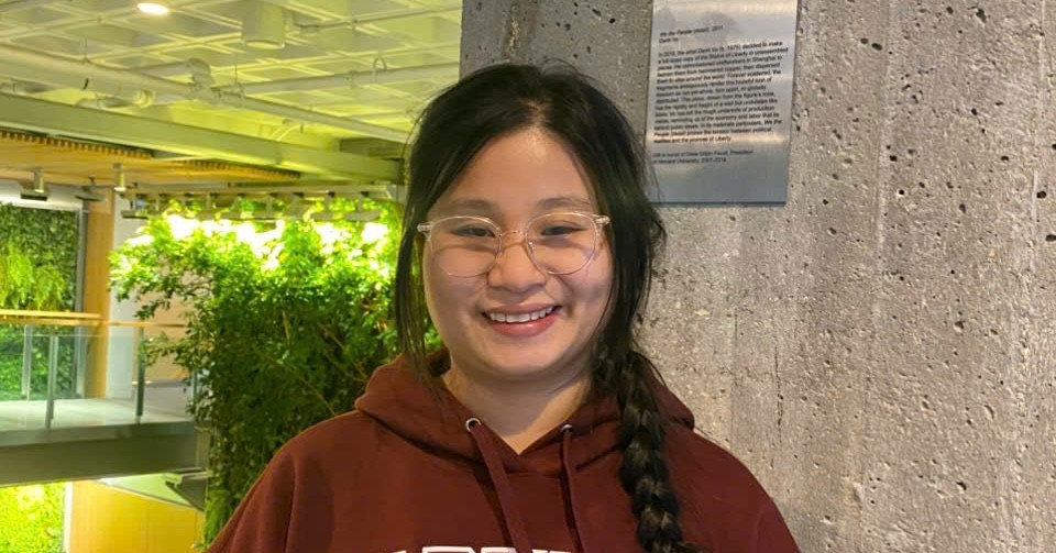 Visually impaired Vietnamese student earns offers from world’s top universities