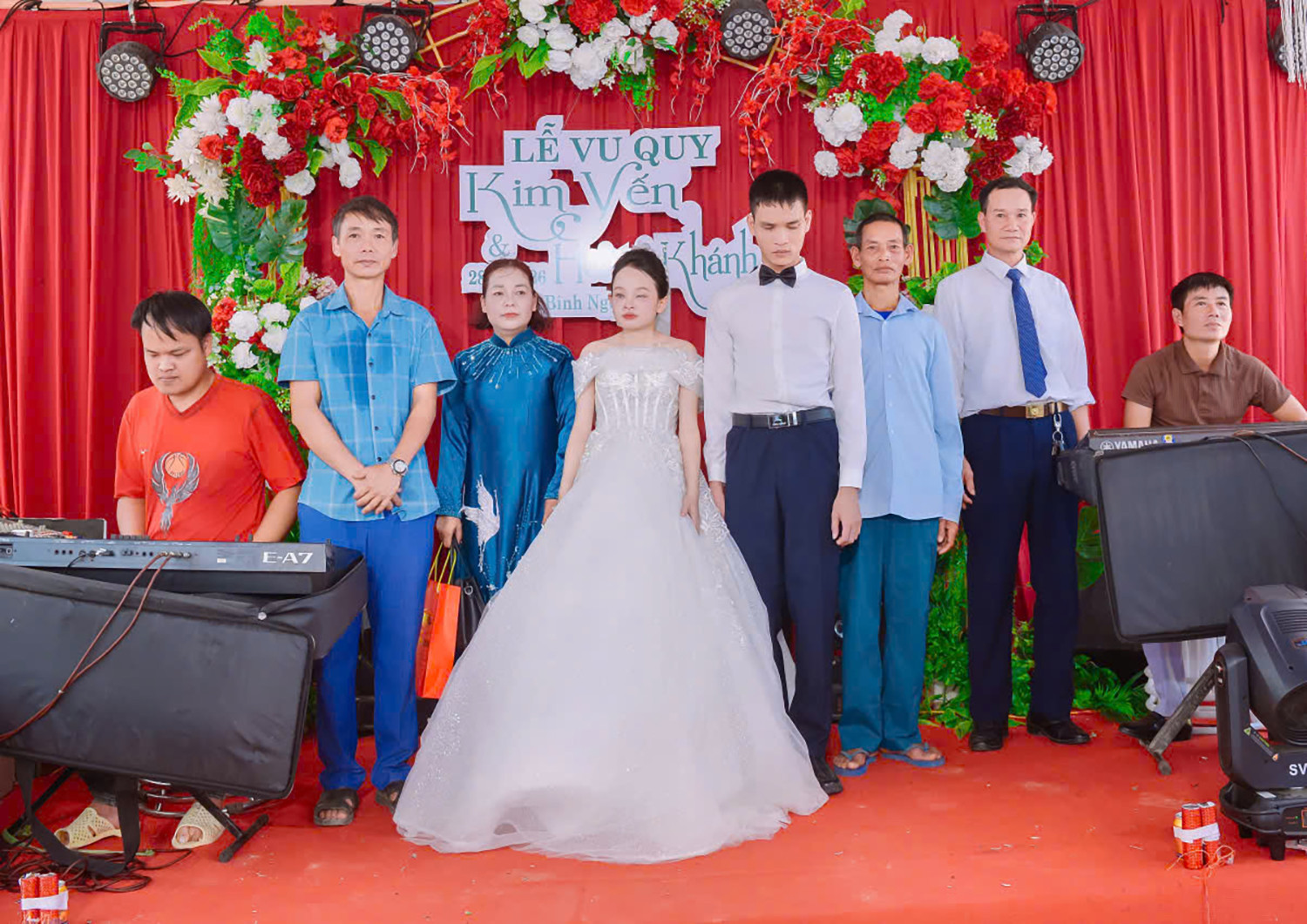 wedding khiem thi.jpg