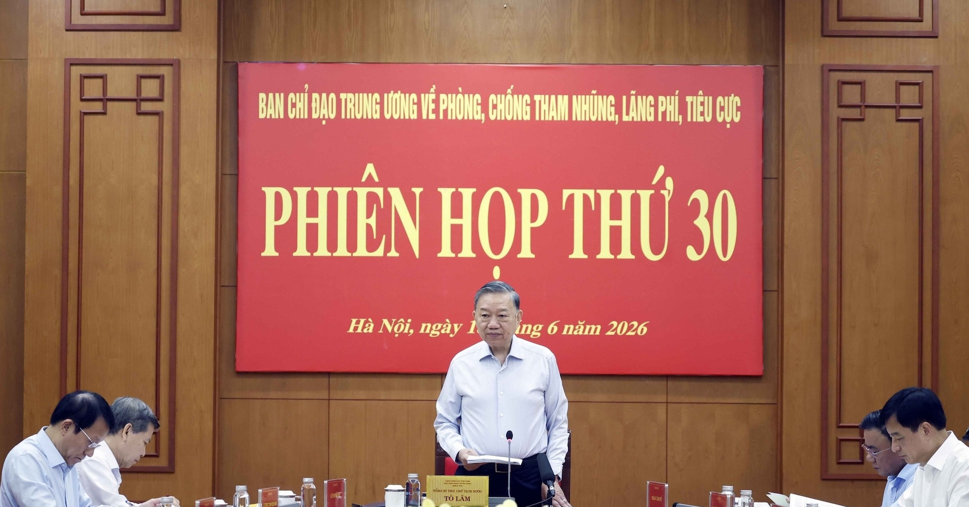 Vietnam intensifies corruption crackdown with new case transfers