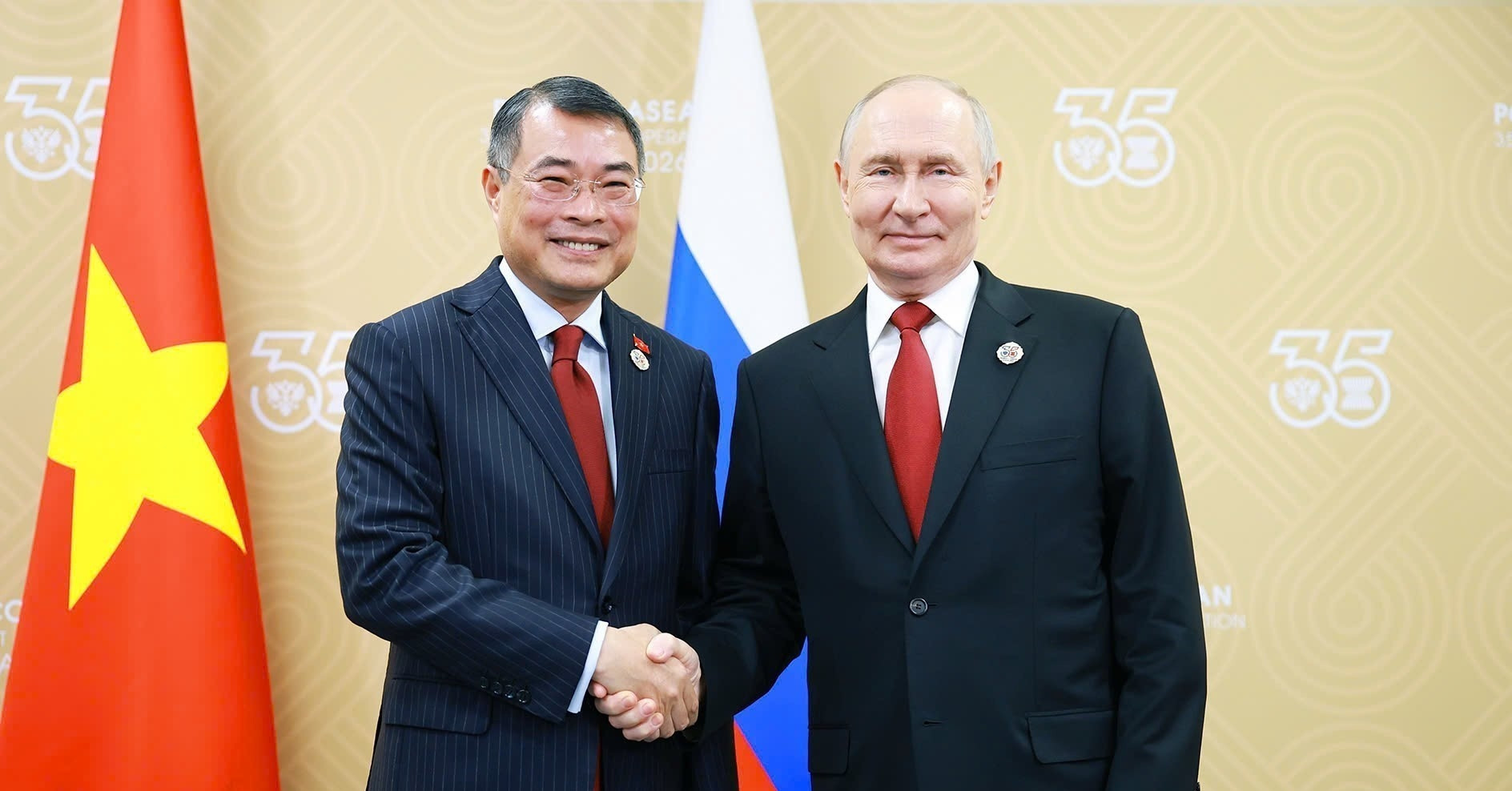 Putin praises Vietnam's role as key Russian partner in ASEAN
