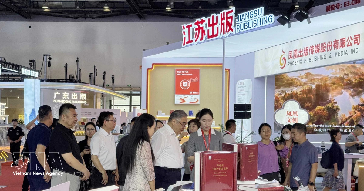 Vietnam, China strengthen publishing cooperation at Beijing book fair