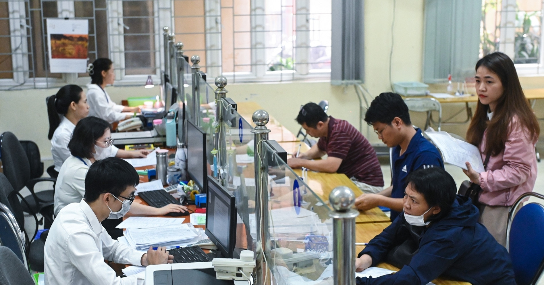Vietnam weighs new commune and ward mergers after one year of reforms