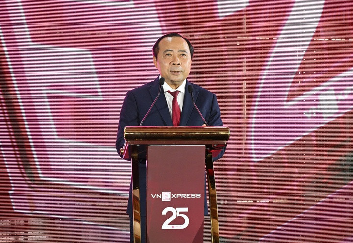 Bộ trưởng Vũ Hải Quân .jpg