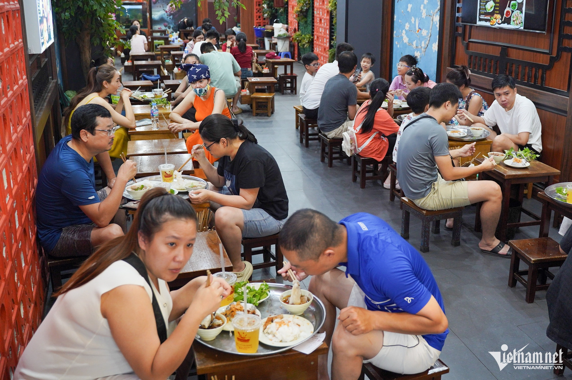 3 quan banh cuon ba Hoanh.jpg