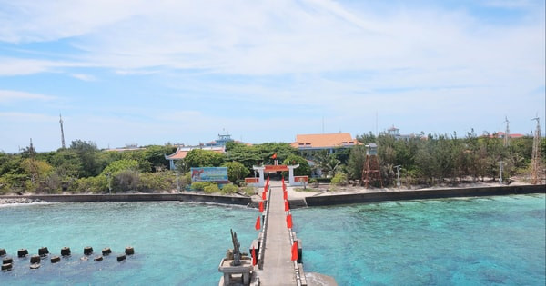 Blue seas, strong economy: Vietnam's sustainable future