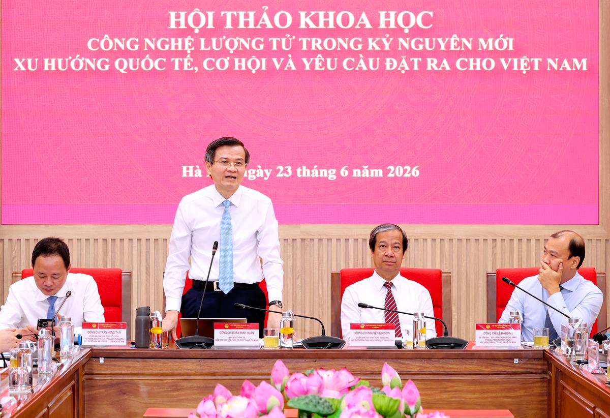 Hoc vien HCMA.png
