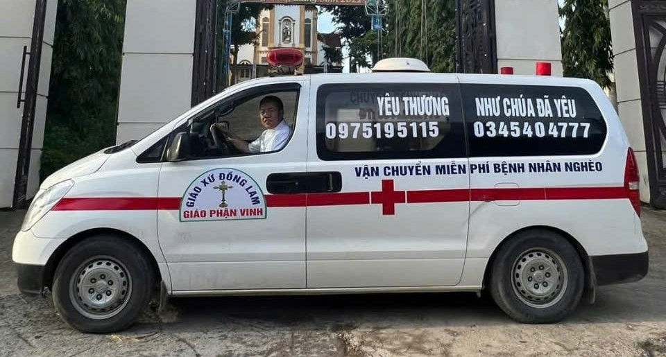 A priest’s journey of faith through free ambulance rides