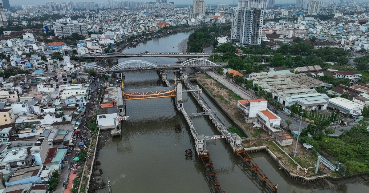 Government tells HCMC to unlock stalled flood control megaproject