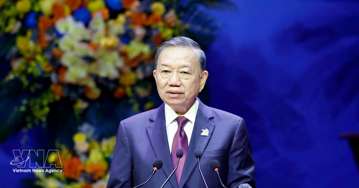 Top leader calls on youth to think bigger, learn faster, make more contributions