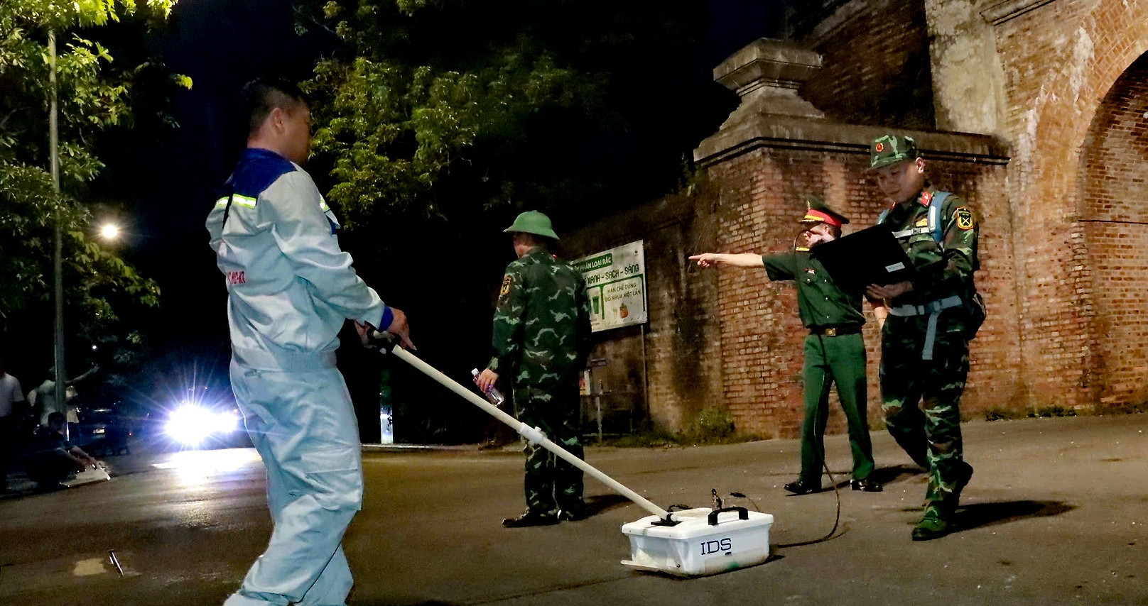 Hue begins radar survey to locate wartime mass graves