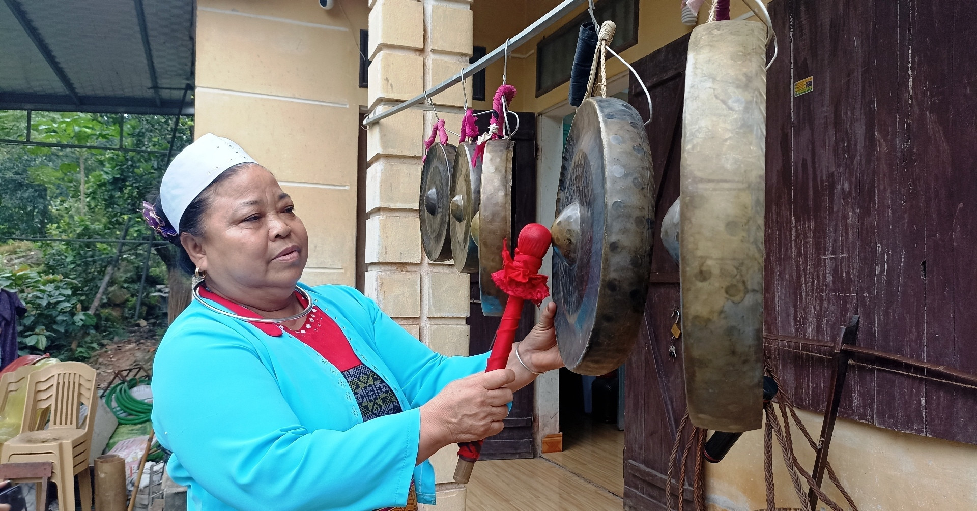 The woman carrying the voice of Muong heritage into the future