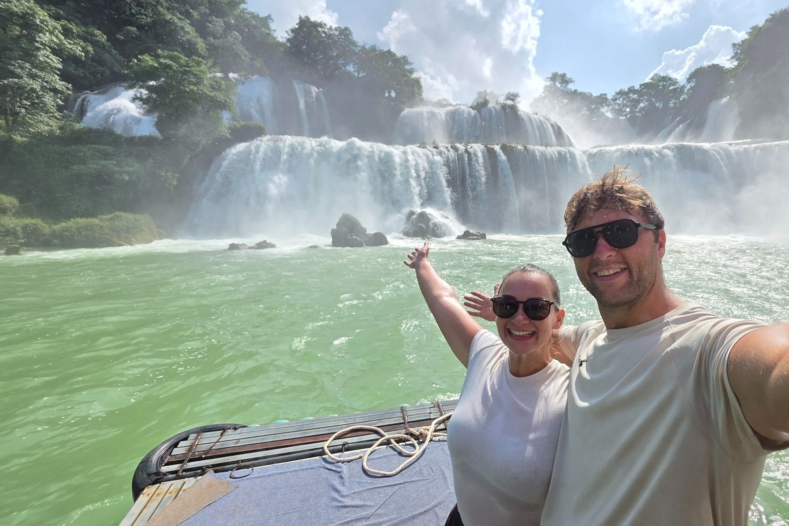 UK tourists stunned by ‘million-dollar view’ at inexpensive Cao Bang homestay
