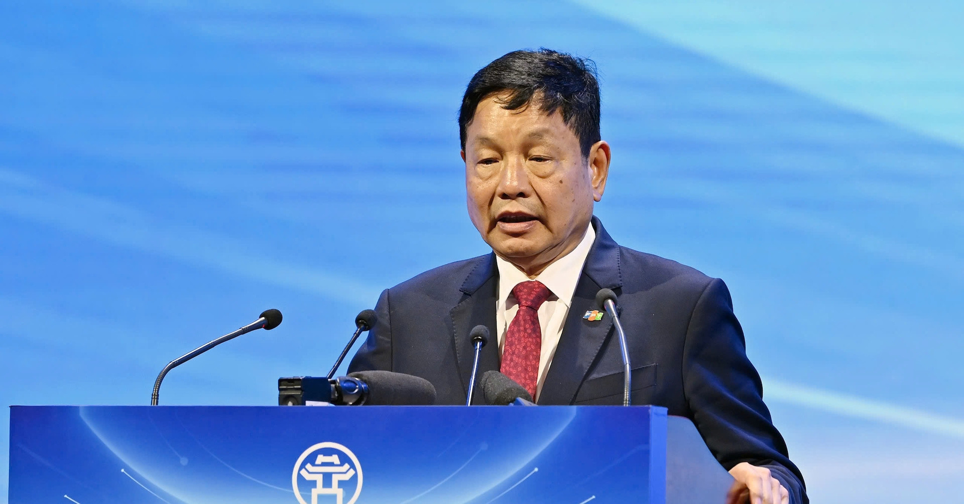 FPT chairman outlines five commitments to Hanoi's 100-year vision