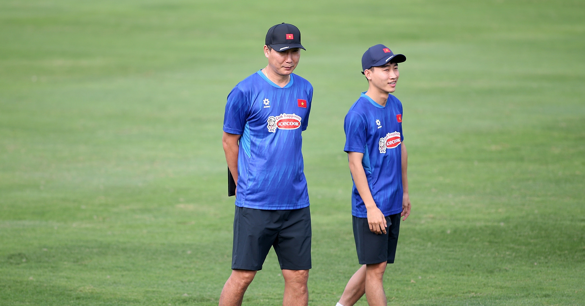 Vietnam's injury setbacks test Kim Sang Sik's squad depth
