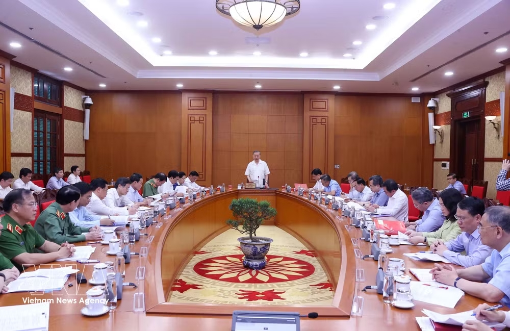 vnanet-potal-tong-bi-thu-chu-tich-nuoc-to-lam-chu-tri-cuoc-lam-viec-ve-de-an-xay-dung-xa-hoi-trat-tu-ky-cuong-an-toan-lanh-manh-van-minh-hai-hoa-phat-tr-8802145.jpg