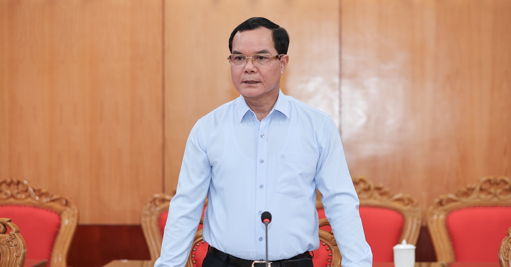Minister urges decisive action to remove bottlenecks in ethnic policies