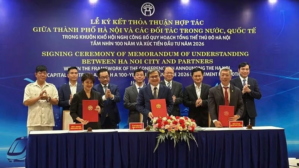 Hanoi unveils 276 investment projects under 100-year development vision