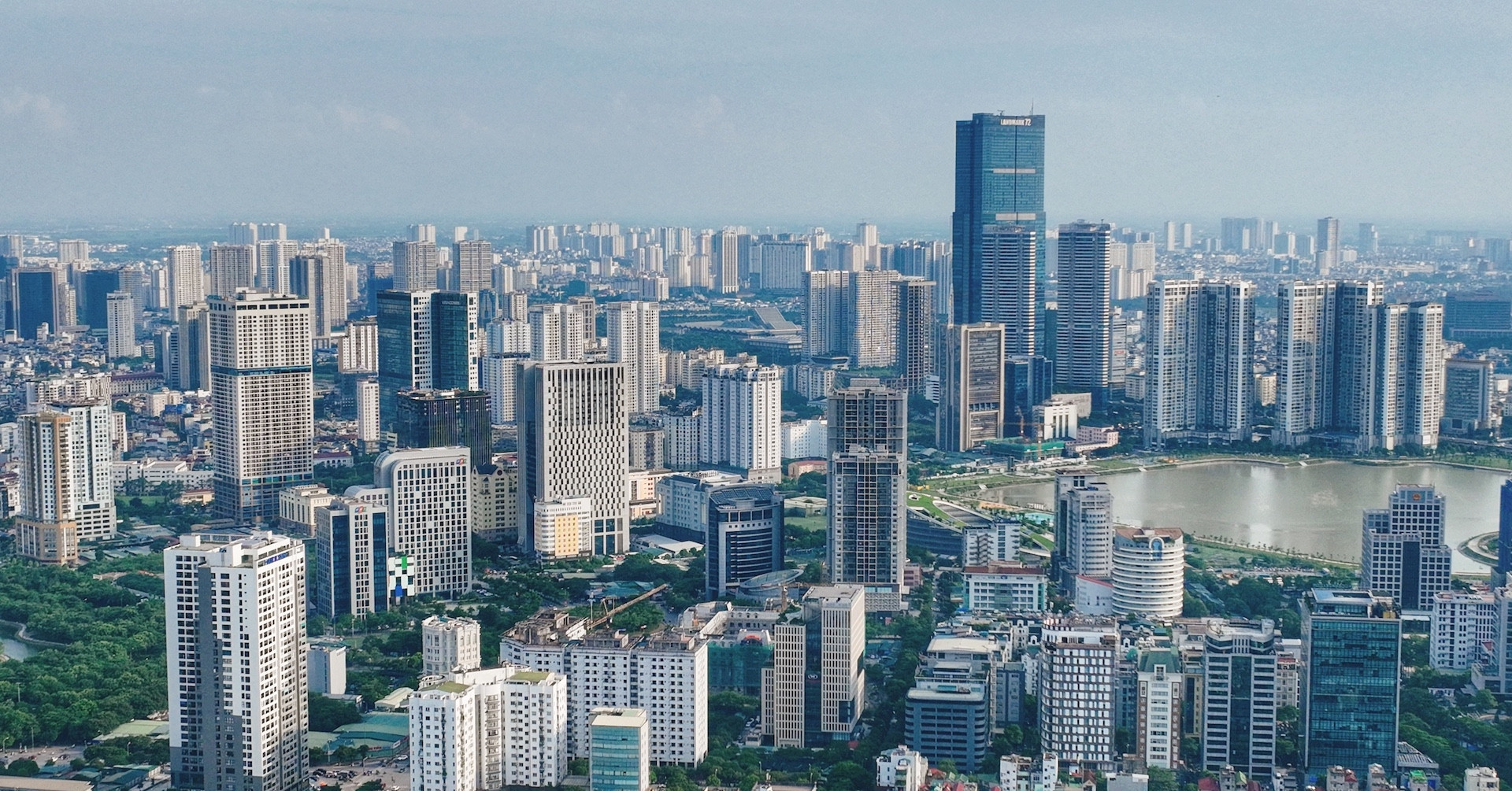 Hanoi debates new approach to managing rapidly growing urban communities