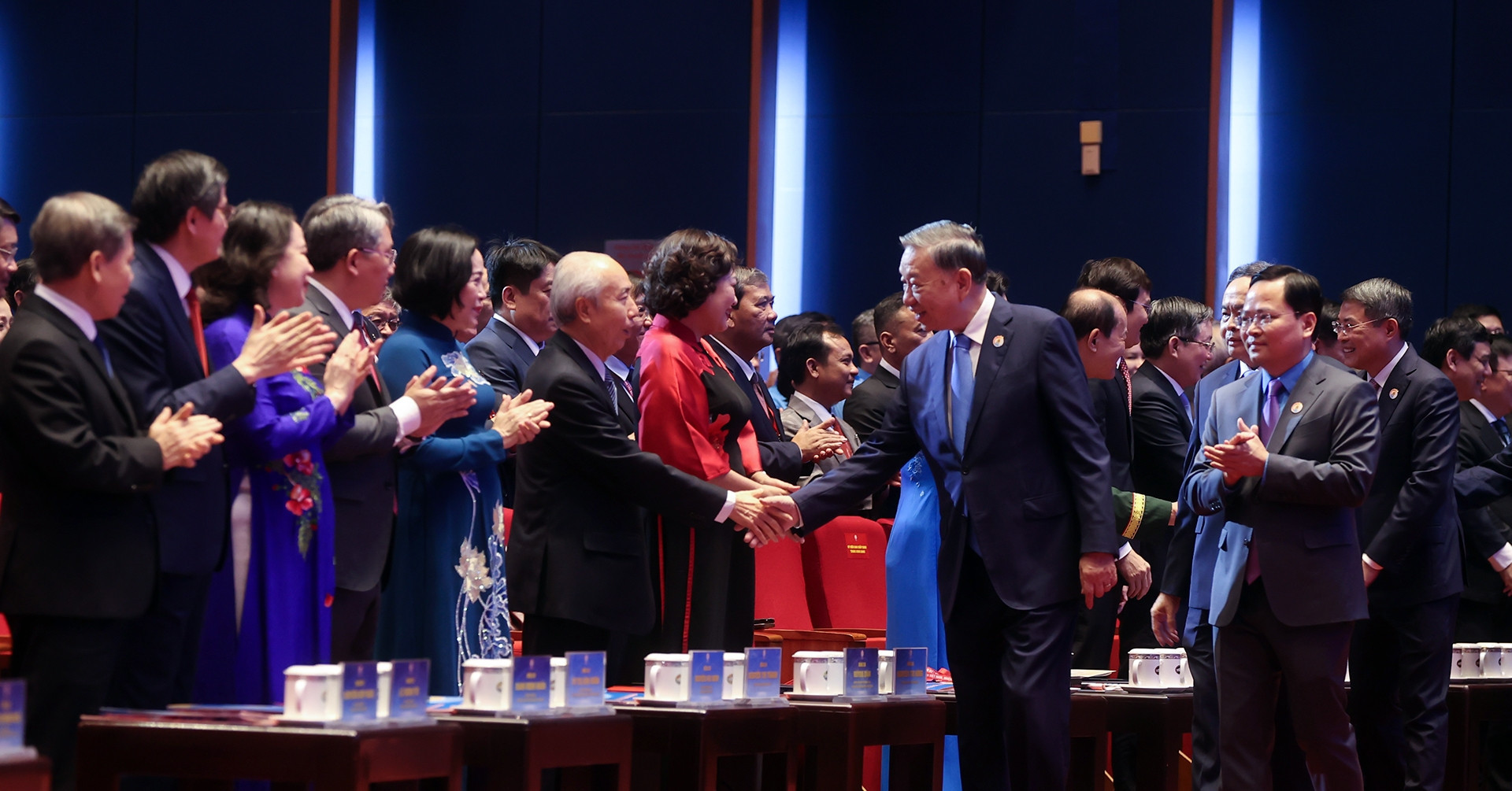 National leaders gather for 14th Vietnam Trade Union Congress