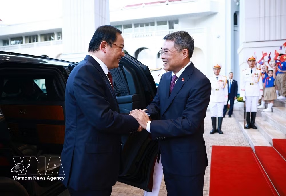 vnanet-lao-pm.jpg