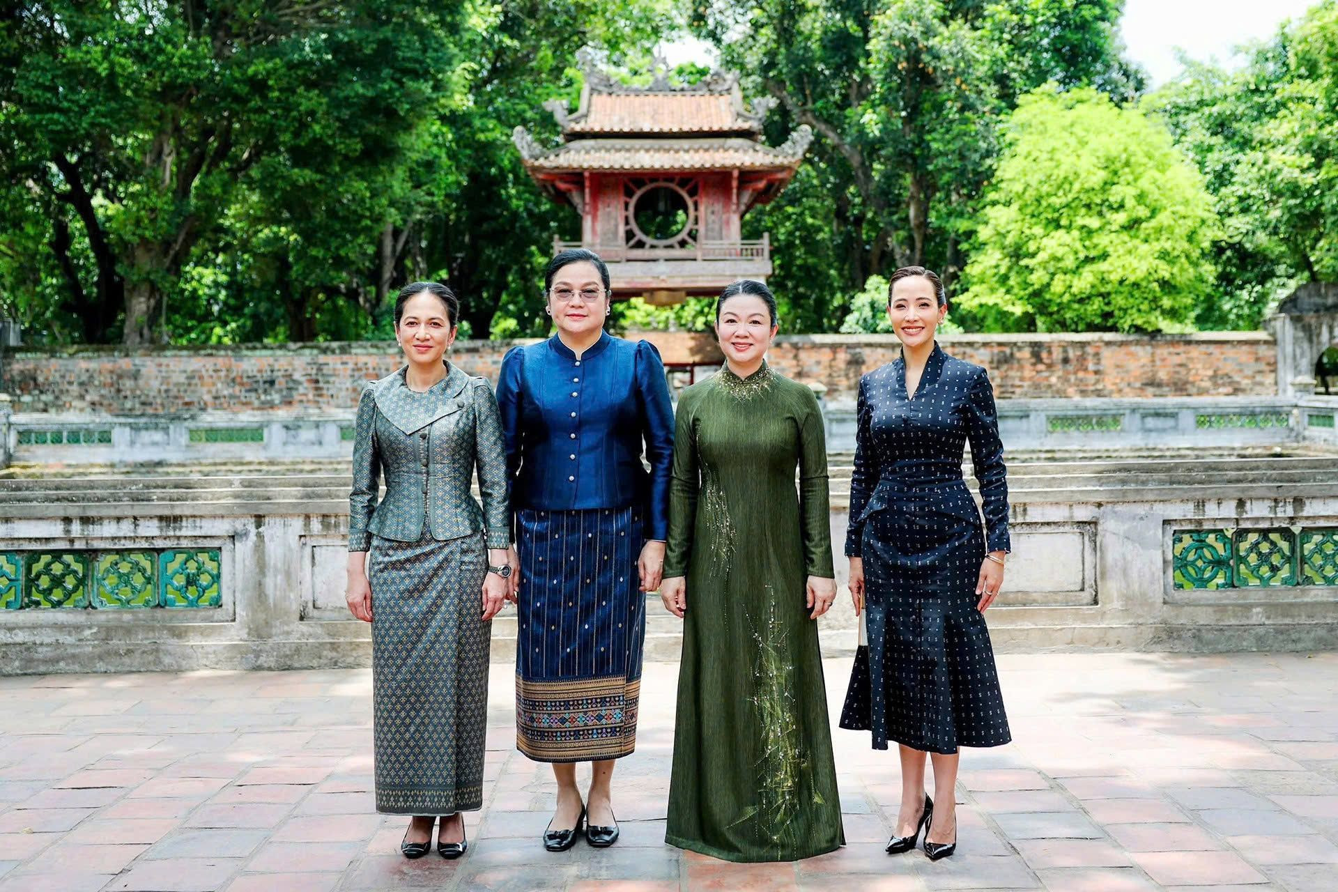 first ladies9.jpg