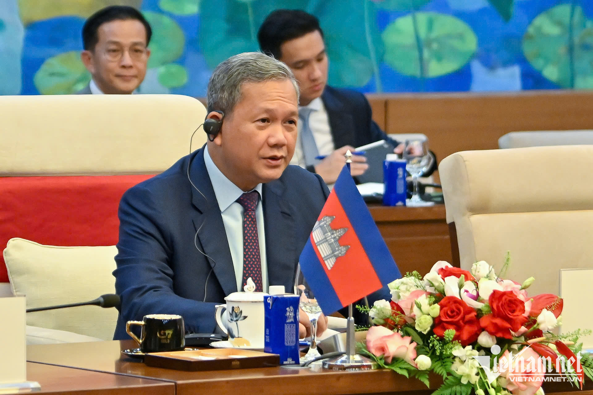 W-Tran Thanh Man   Hun Manet 9.jpg