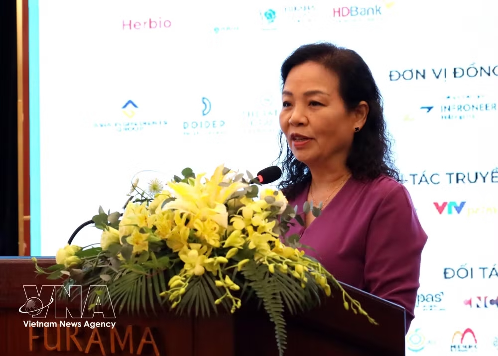 Dr. Ngo Phuong Lan, Chairwoman of the Vietnam Cinema Promotion and Development Association and Director of the fourth Da Nang Asian Film Festival (DANAFF IV), speaks at the event. (Photo: VNA)
