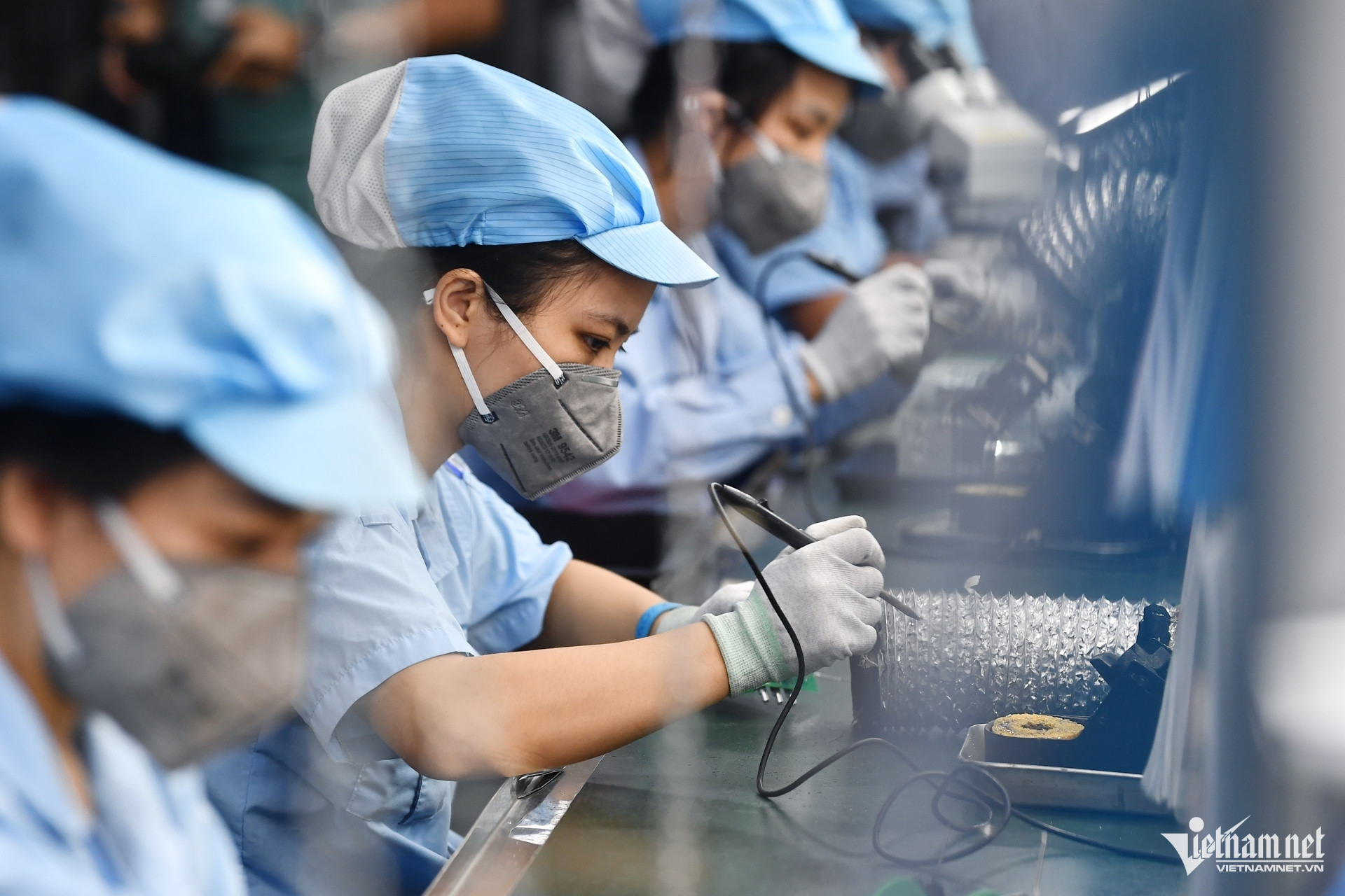 VN achieves upper-middle-income status, high-income goal set for 2045