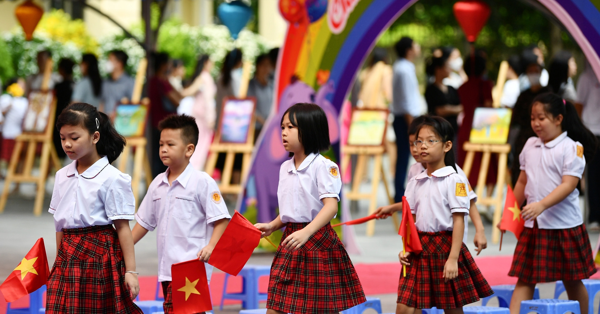 Vietnam orders public school restructuring by August 30