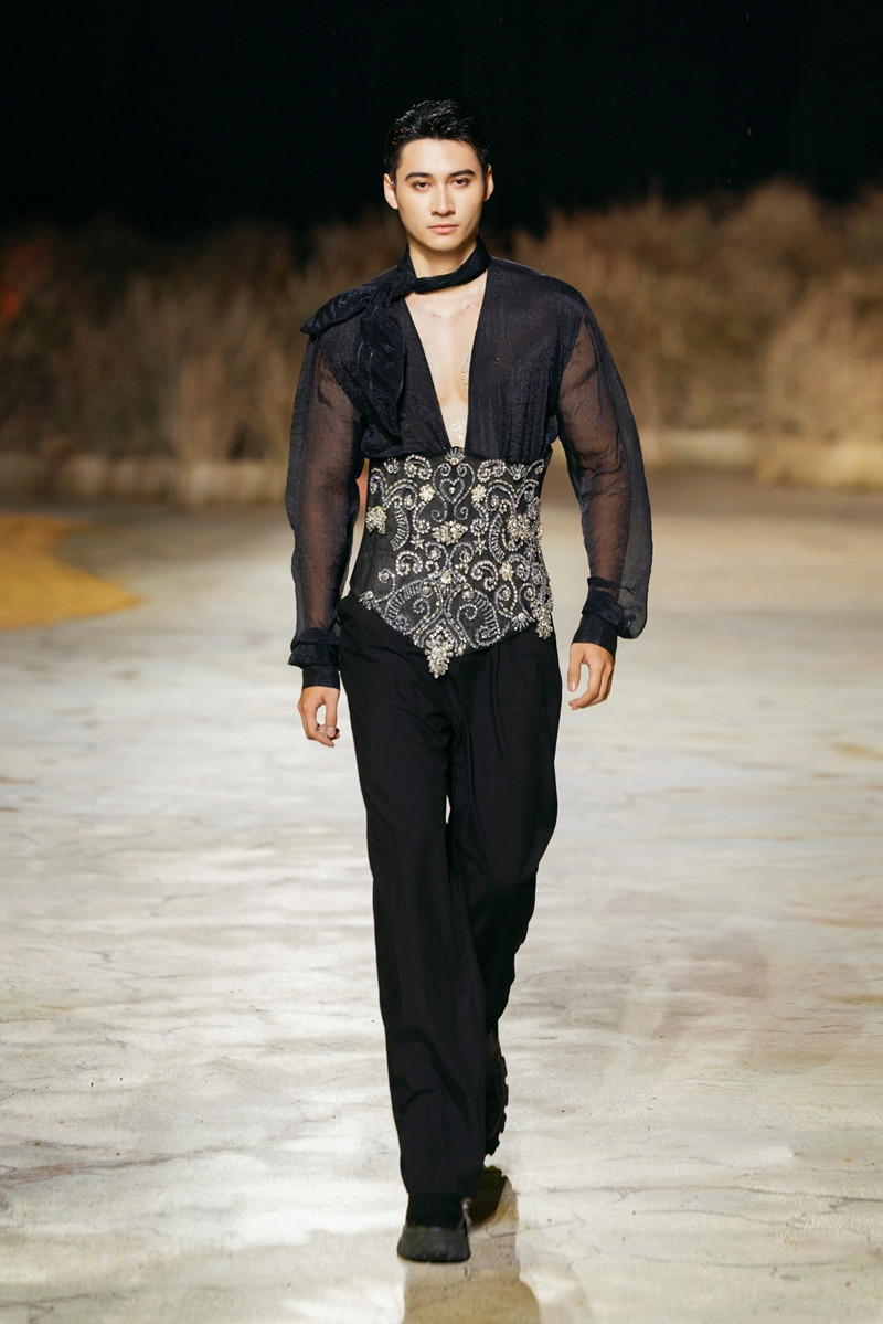 https://static-images.vnncdn.net/vps_images_publish/000001/000003/2026/7/16/vbff-017-1107.jpg