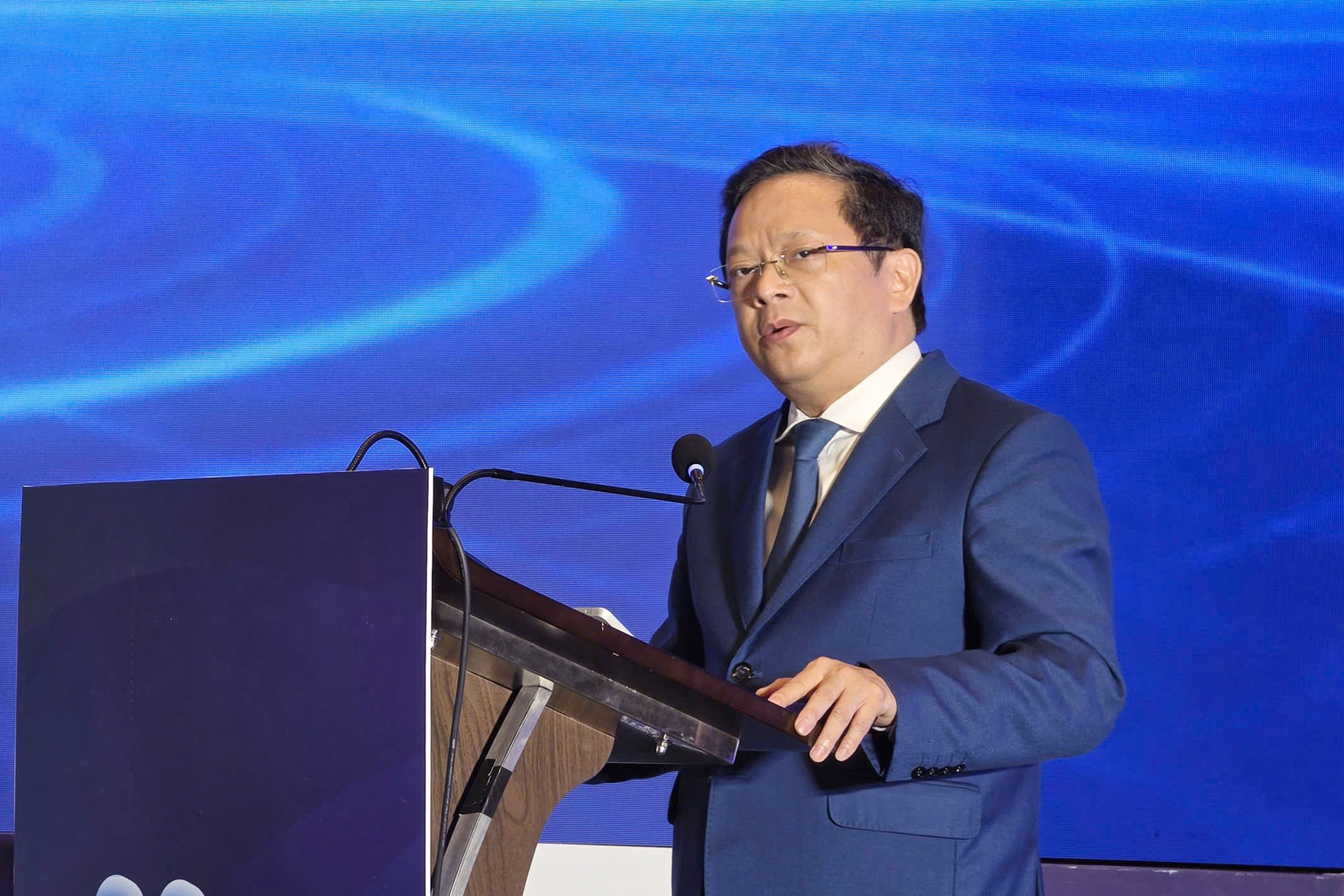 To attract tech giants, Vietnamese industrial parks must change their game