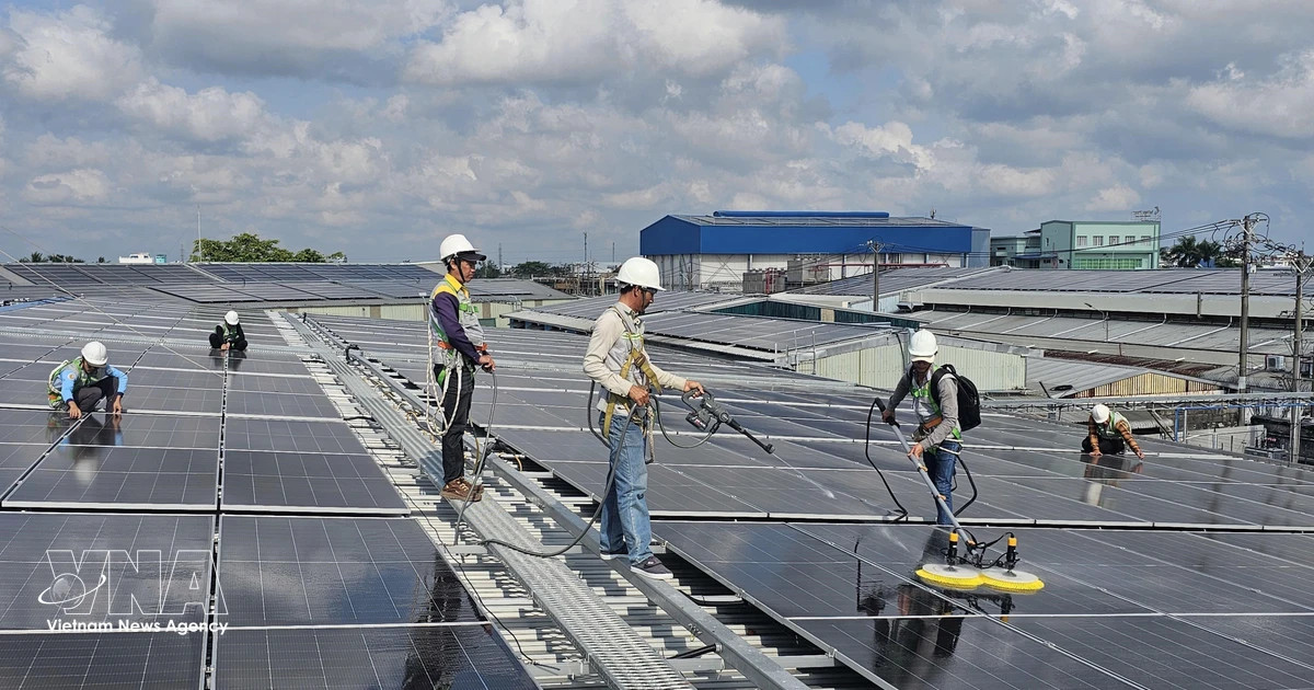 Vietnam raises rooftop solar sales cap to 50%, widens direct power deals