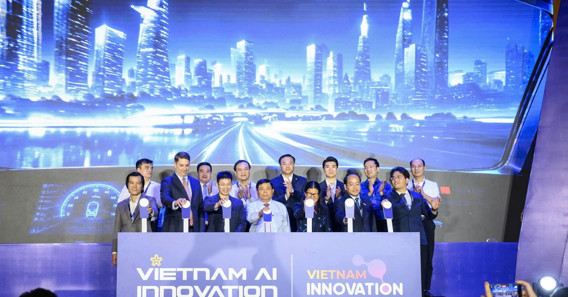 AI hackathon brings 2,500 innovators to solve Vietnam's challenges