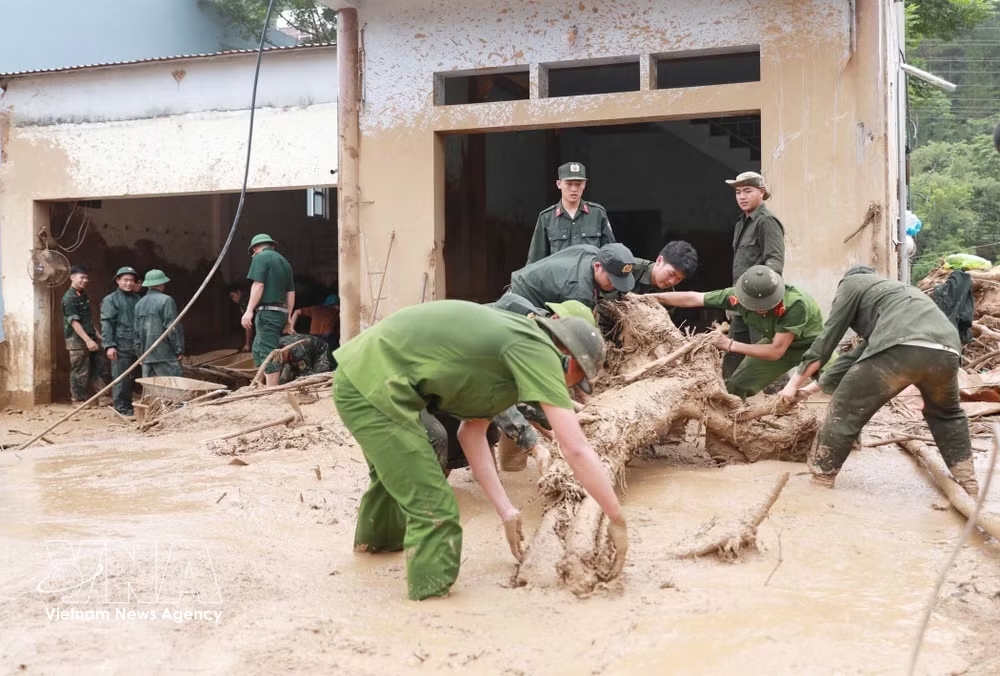 vnanet-floods-landslides-in-northern-mountainous-region-3.jpg